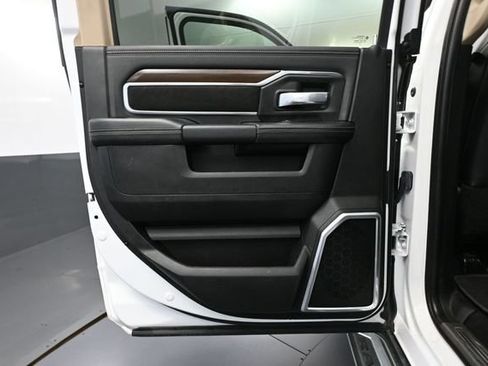 Used 2022 RAM 2500 Laramie AWD/4WD image 36