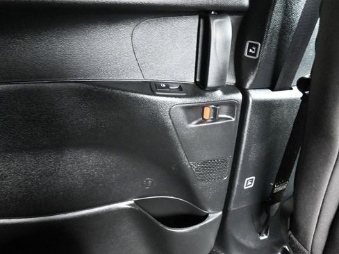 Used 2024 Chrysler Pacifica Touring image 50