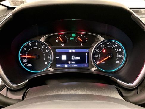 Used 2024 Chevrolet Equinox Premier image 24