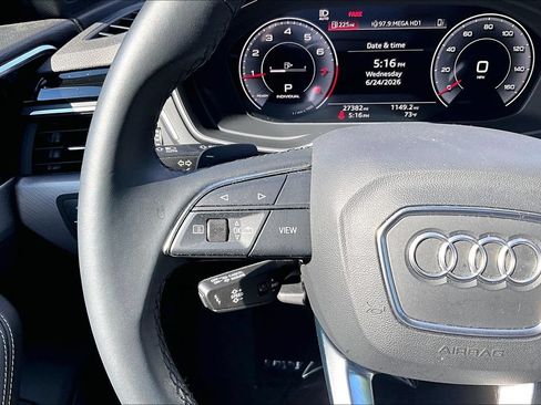 Used 2023 Audi A4 2.0T Premium Plus w/ Premium Plus Package AWD/4WD image 11