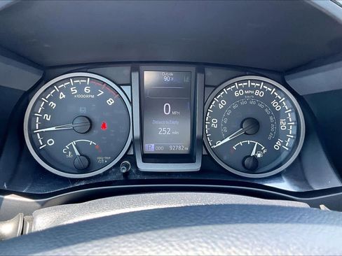 Used 2019 Toyota Tacoma TRD Sport w/ TRD Premium Sport Package RWD image 26