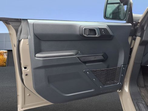 Used 2025 Ford Bronco Big Bend image 14