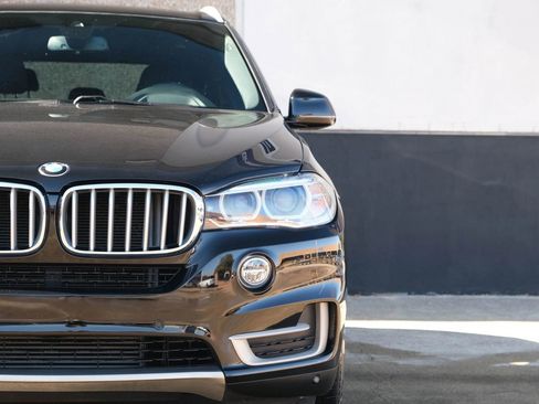 Used 2018 BMW X5 sDrive35i w/ Driving Assistance Package RWD image 3