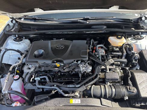 Used 2026 Toyota Camry SE FWD image 31