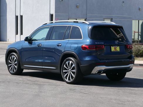 Used 2022 Mercedes-Benz GLB 250 4MATIC image 5