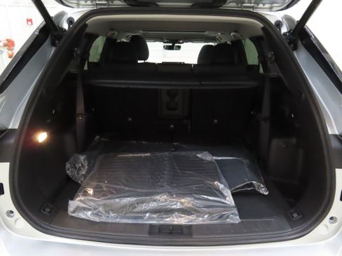 New 2025 Mitsubishi Outlander SE image 23