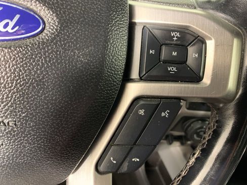 Used 2018 Ford F150 Platinum w/ Equipment Group 701A Luxury image 23