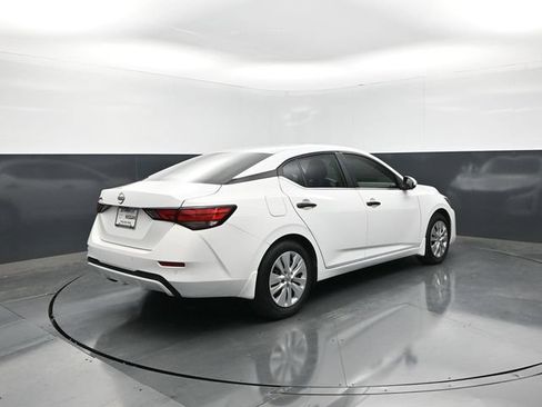 Used 2025 Nissan Sentra S FWD image 8