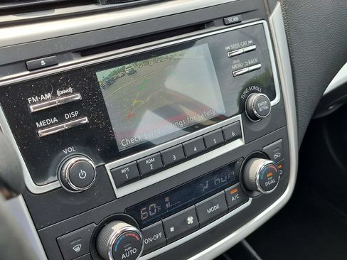 Used 2017 Nissan Altima 2.5 SV w/ Convenience Package FWD image 20