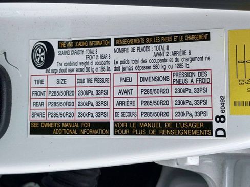 Used 2013 Lexus LX 570 4WD w/ Luxury Pkg image 21