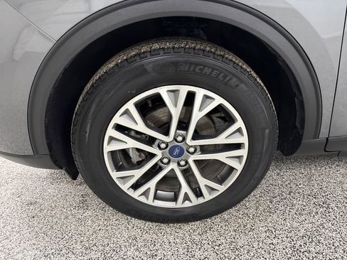 Used 2022 Ford Escape SEL w/ Technology Package image 15