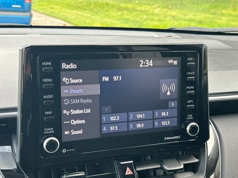 Used 2022 Toyota Corolla Cross LE image 15