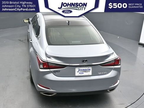 Used 2022 Lexus ES 350 Ultra Luxury w/ Accessory Package FWD image 24
