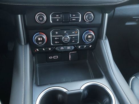 Used 2024 Chevrolet Tahoe Premier image 16