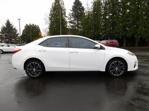 Used 2015 Toyota Corolla S image 17