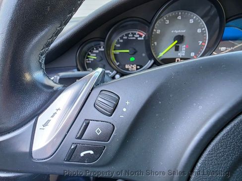 Used 2015 Porsche Panamera S image 69
