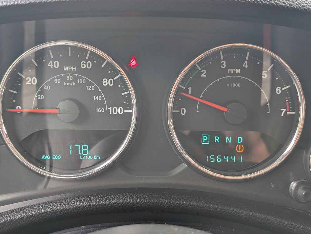 Used 2012 Jeep Wrangler Unlimited Sport AWD/4WD image 11