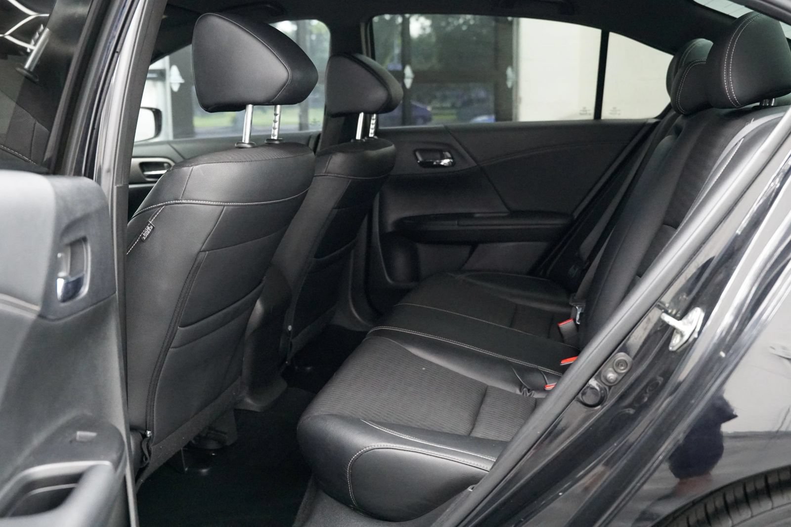 Used 2017 Honda Accord Sport image 23