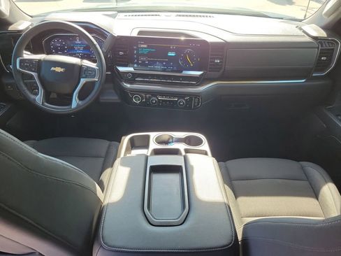 Used 2024 Chevrolet Silverado 1500 LT AWD/4WD image 13