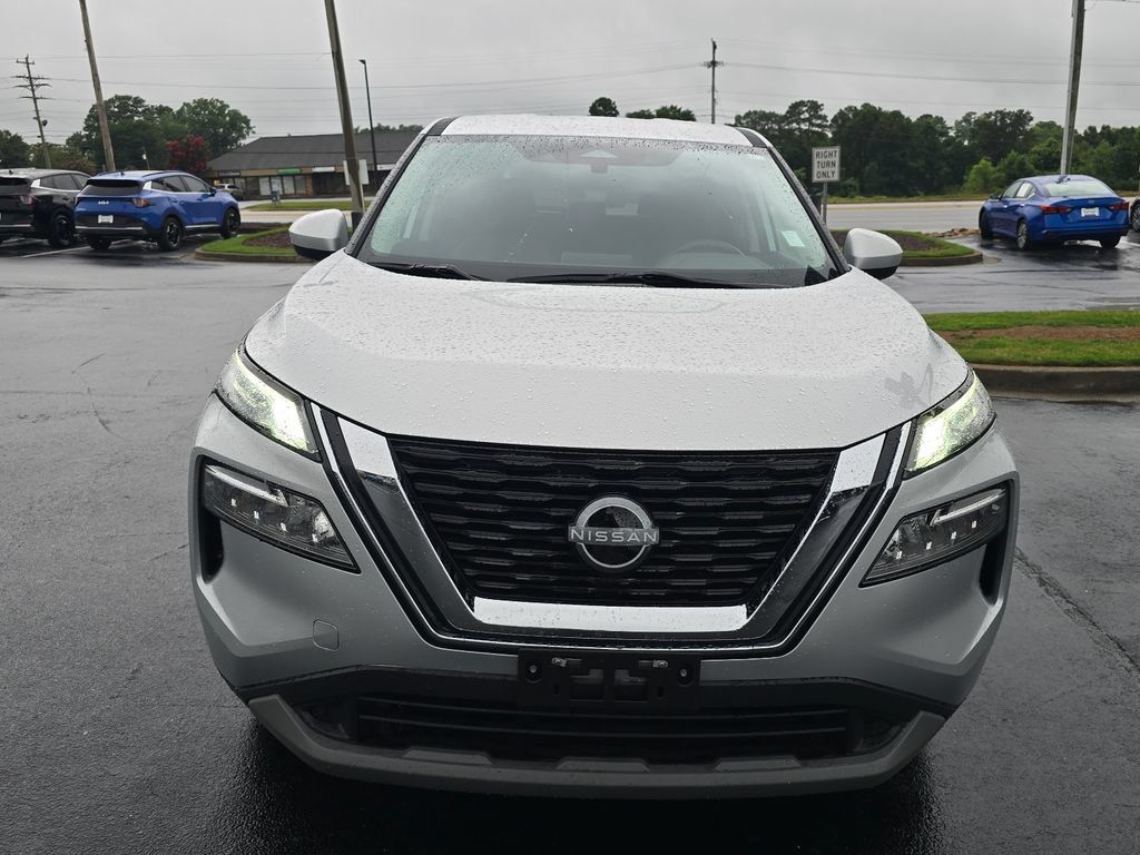 Used 2023 Nissan Rogue SV AWD/4WD image 8