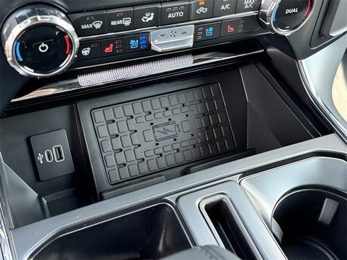 New 2025 Ford F150 Lariat w/ Equipment Group 502A High image 37