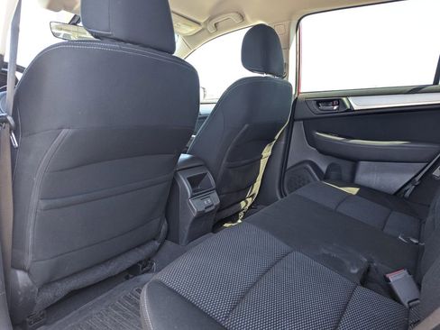 Used 2019 Subaru Outback 2.5i Premium w/ Popular Package #2 AWD/4WD image 29