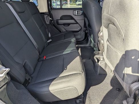 Certified 2020 Jeep Wrangler Unlimited Sahara image 13