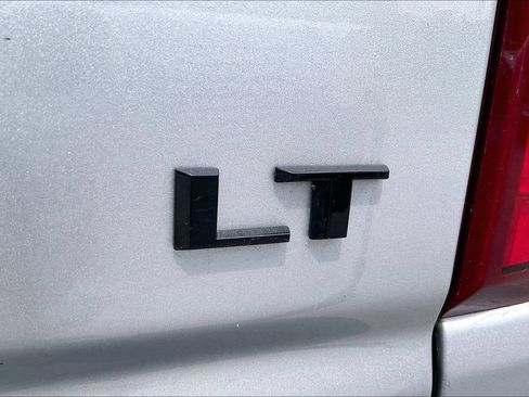 Used 2022 Chevrolet Silverado 1500 LT Trail Boss w/ Bed Protection Package AWD/4WD image 24