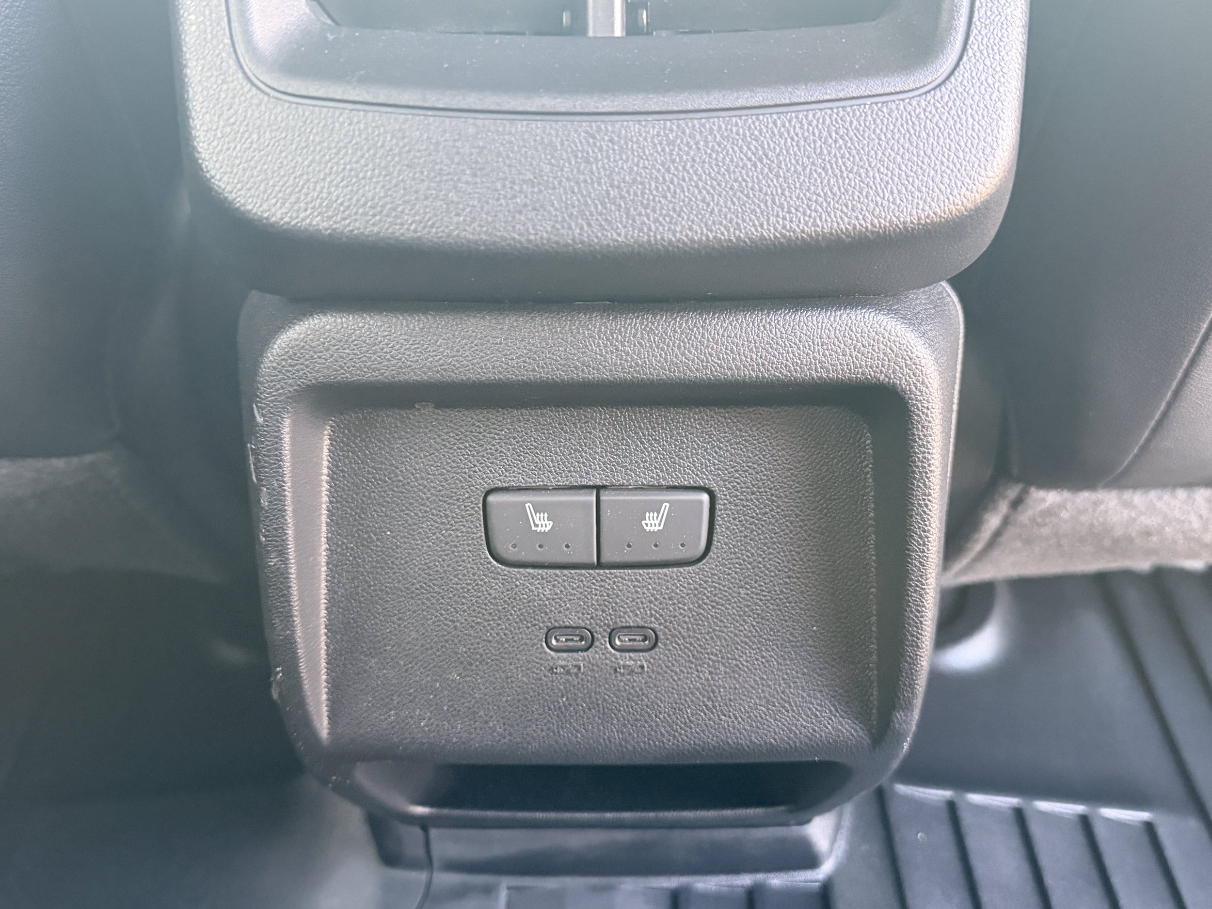Used 2025 Chevrolet Equinox EV RS w/ Convenience Package II AWD/4WD image 14