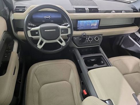 Used 2023 Land Rover Defender 110 S image 12