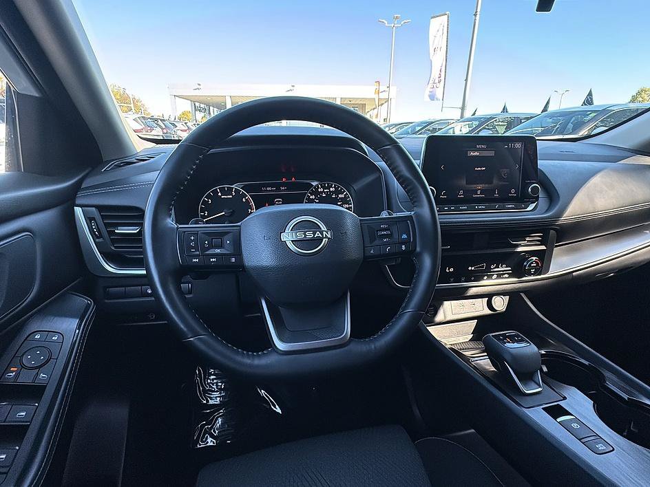 Certified 2025 Nissan Rogue SV AWD/4WD image 29