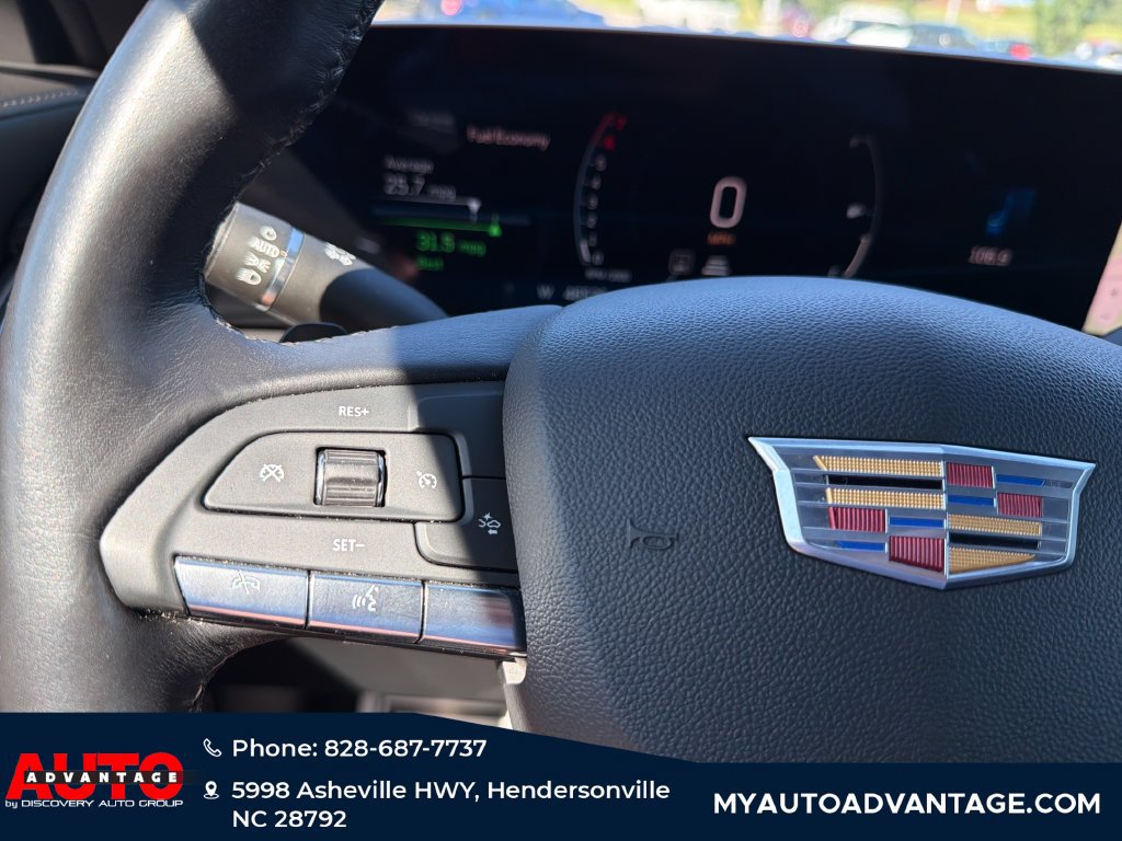 Used 2025 Cadillac XT4 Premium Luxury AWD/4WD image 25