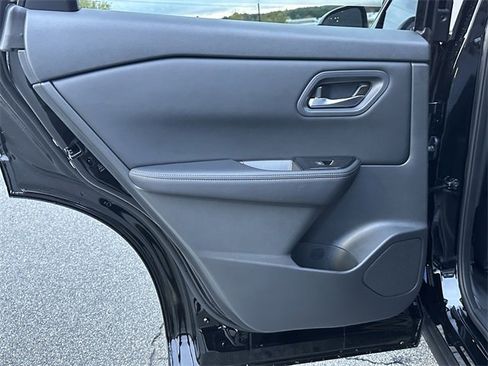 New 2026 Nissan Rogue SV image 17