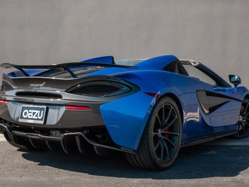 Used 2018 McLaren 570S Spider RWD image 38