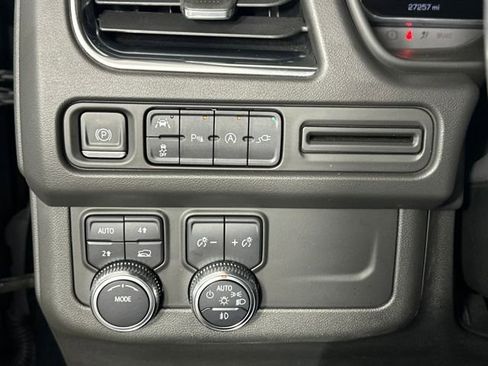 Used 2022 GMC Yukon SLT image 19