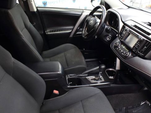 Used 2016 Toyota RAV4 XLE image 6