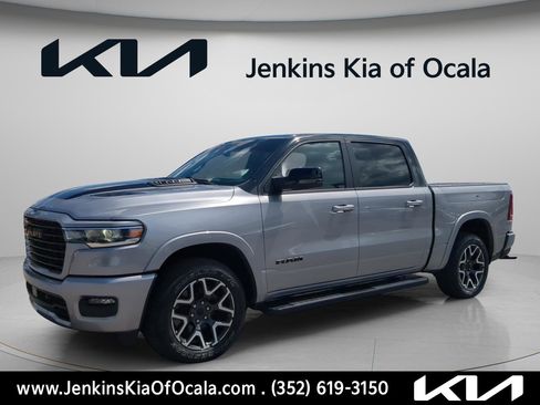 Used 2025 RAM 1500 Laramie w/ Sport Appearance Package AWD/4WD image 7