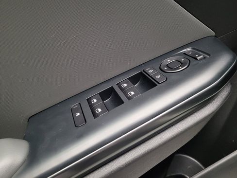 Used 2025 Kia K4 FWD image 27
