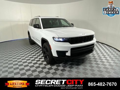 Used 2023 Jeep Grand Cherokee L Laredo AWD/4WD image 1