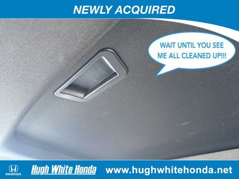 Used 2025 Chevrolet Trax RS w/ Sunroof Package image 12