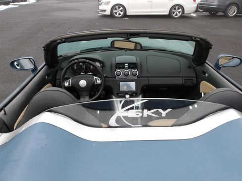 Used 2007 Saturn Sky Red Line image 11