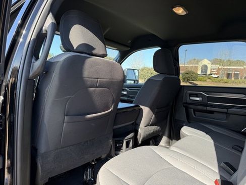 Used 2024 RAM 2500 Big Horn w/ Bed Utility Group image 27