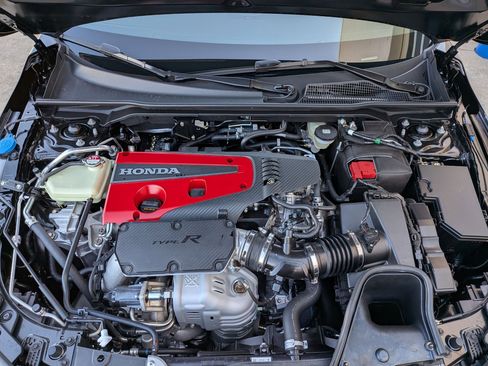 Used 2025 Honda Civic Type R image 31