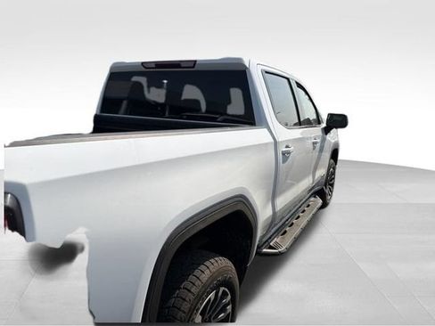 Used 2019 GMC Sierra 1500 AT4 w/ Driver Alert Package I AWD/4WD image 8
