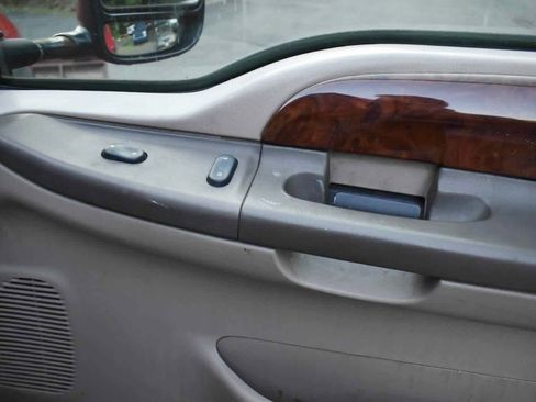 Used 2000 Ford F250 XL AWD/4WD image 39