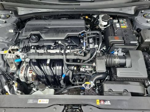 Certified 2026 Hyundai Elantra SE FWD image 28