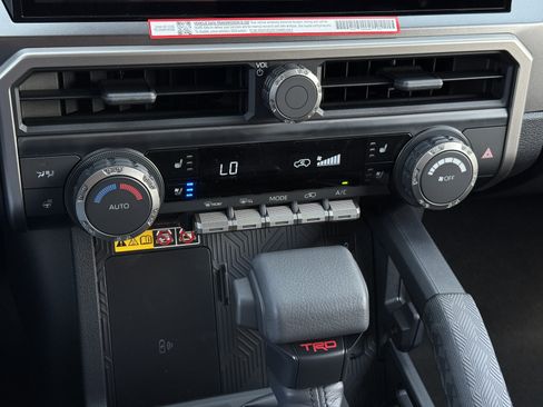 New 2026 Toyota 4Runner TRD Off-Road Premium AWD/4WD image 28