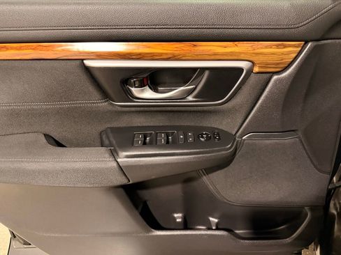 Used 2019 Honda CR-V EX image 12
