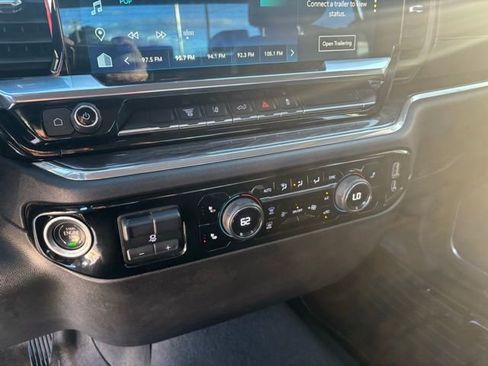 Used 2024 Chevrolet Silverado 2500 LTZ image 26