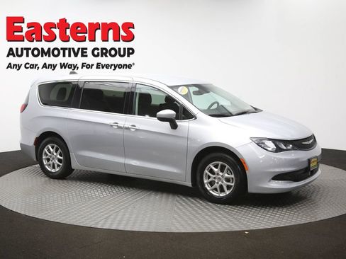 Used 2023 Chrysler Voyager LX FWD image 48